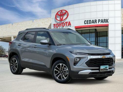 Sterling Gray Metallic 2025 Chevrolet Trailblazer LT
