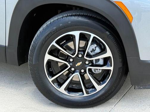 Sterling Gray Metallic 2025 Chevrolet Trailblazer LT