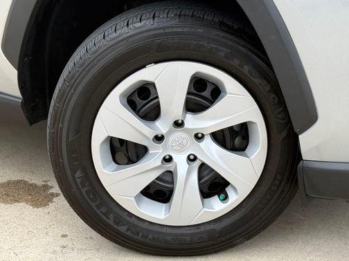 Silver Sky Metallic 2024 Toyota RAV4 LE