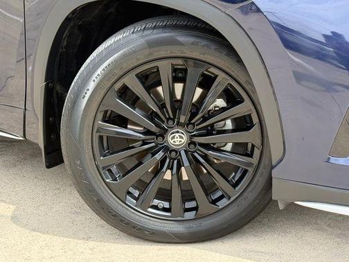 2024 Toyota Highlander XSE