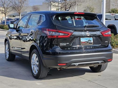 2022 Nissan Rogue Sport S