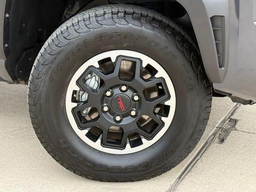 2025 Toyota Tacoma TRD Off Road