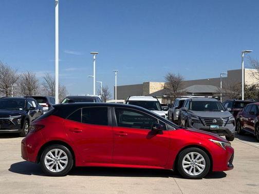 2023 Toyota Corolla Hatchback SE