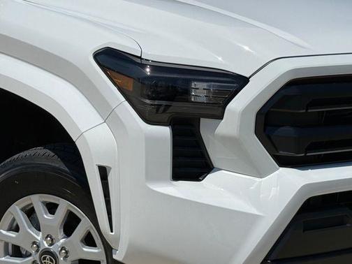 Ice 2026 Toyota Tacoma SR