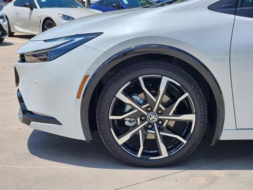 2025 Toyota Prius Plug-In Hybrid XSE