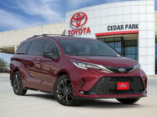 2024 Toyota Sienna XSE 7 Passenger