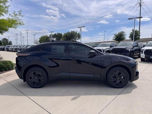 Midnight Black 2026 Toyota C-HR