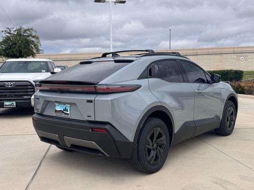 Cement 2026 Toyota C-HR SE