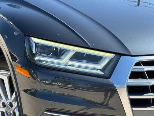 Manhattan Gray Metallic 2019 Audi Q5 2.0T Premium Plus