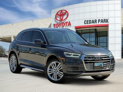 Manhattan Gray Metallic 2019 Audi Q5 2.0T Premium Plus