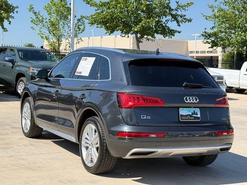 Manhattan Gray Metallic 2019 Audi Q5 2.0T Premium Plus