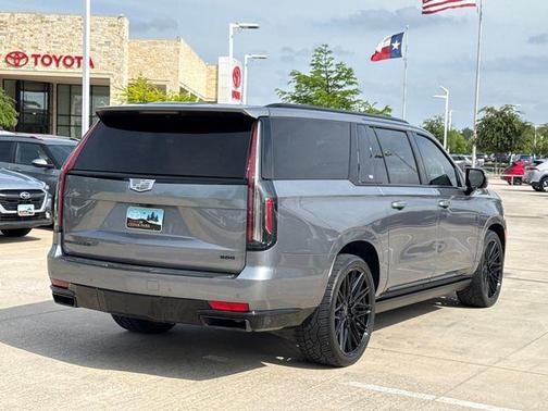 Steel Metallic 2021 Cadillac Escalade ESV Sport