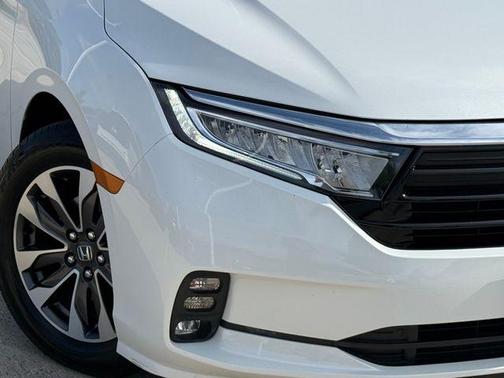 White 2022 Honda Odyssey EX-L