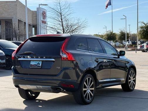 2015 Volvo XC60 T5 Platinum