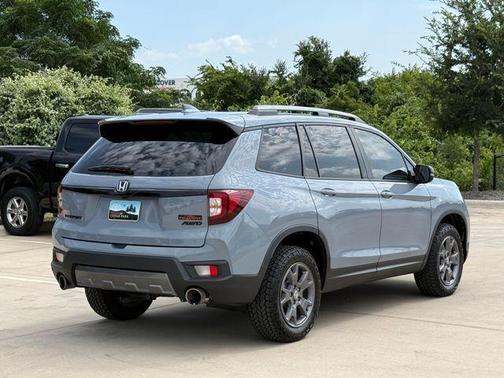 Sonic Gray Pearl 2024 Honda Passport TrailSport
