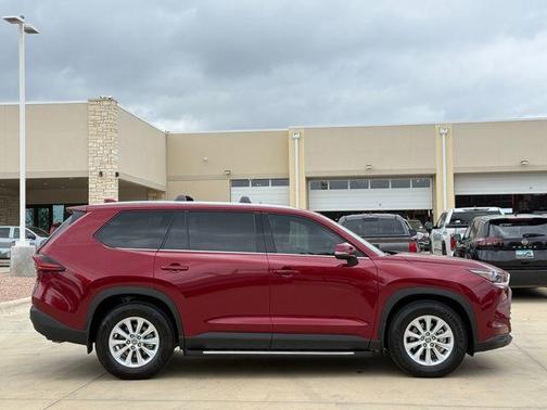 Pearl 2026 Toyota Grand Highlander XLE