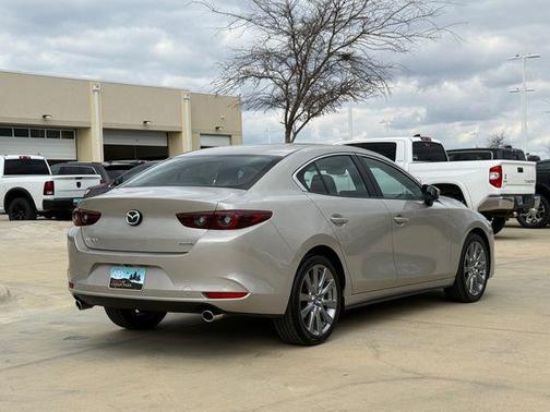 2025 Mazda Mazda3 FWD w/Preferred Package