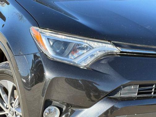 2016 Toyota RAV4 Hybrid XLE