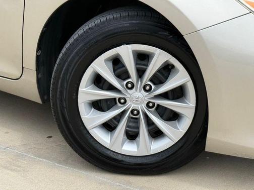 Creme Brulee 2016 Toyota Camry LE
