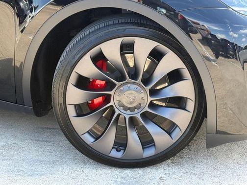 Black 2025 Tesla Model Y Performance