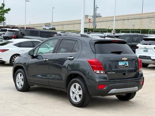 Gray Metallic 2017 Chevrolet Trax LT