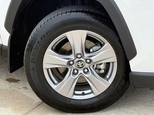 Ice 2025 Toyota RAV4 XLE