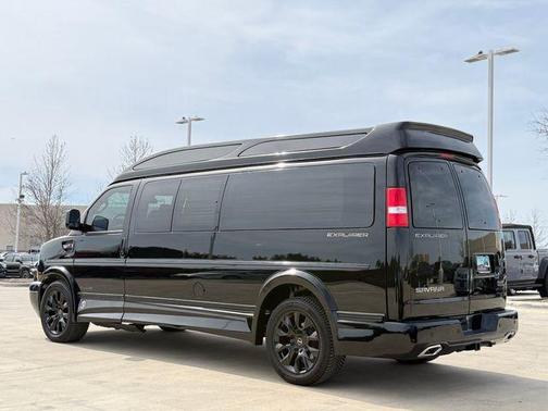 2025 GMC Savana 2500 Work Van