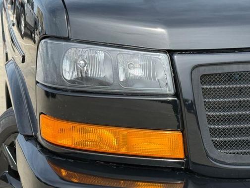 2025 GMC Savana 2500 Work Van