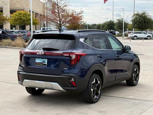 Ocean Blue 2024 Kia Seltos EX