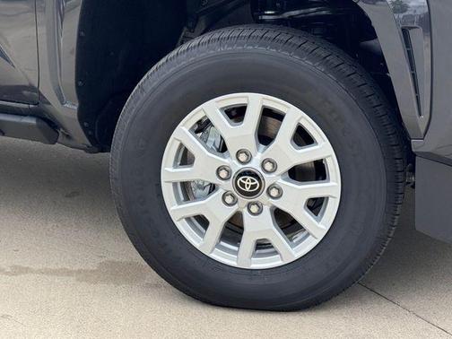 UNDERGROUND 2026 Toyota Tacoma SR5