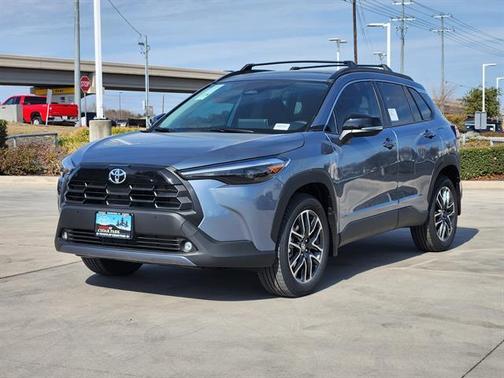 2026 Toyota Corolla Cross XLE