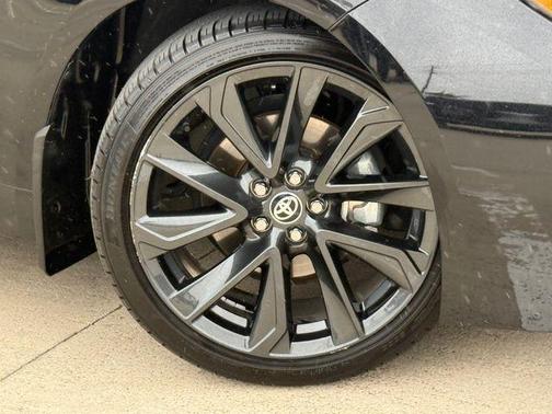 Midnight Black Metallic 2024 Toyota Corolla SE