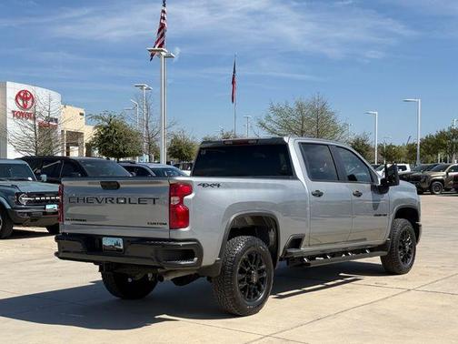 2026 Chevrolet Silverado 2500 Custom