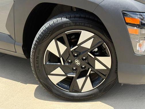 Gray Pearl 2025 Hyundai KONA SEL