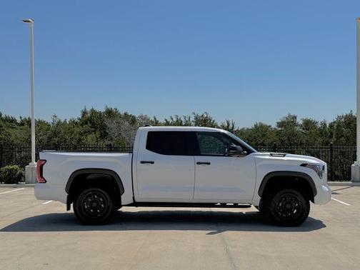 Ice 2024 Toyota Tundra Hybrid TRD Pro