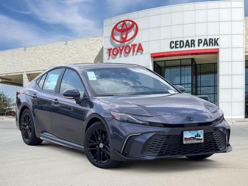 Cosmos 2026 Toyota Camry SE