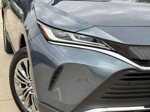 Coastal Gray 2021 Toyota Venza Limited