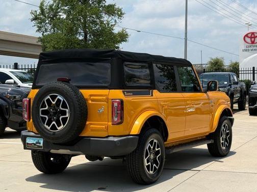 Orange Metallic 2021 Ford Bronco Outer Banks