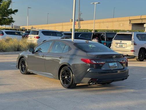 UNDERGROUND 2025 Toyota Camry SE