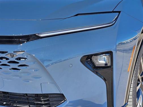 2026 Toyota Crown Signia LIMITED