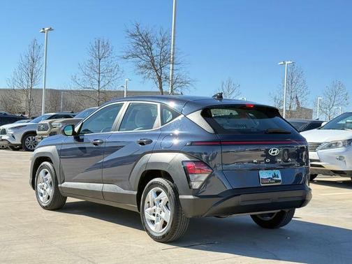 2024 Hyundai KONA SE