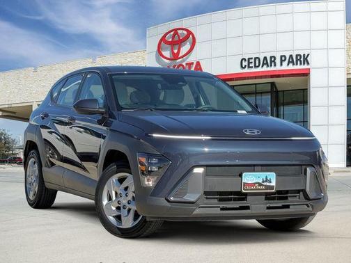 2024 Hyundai KONA SE