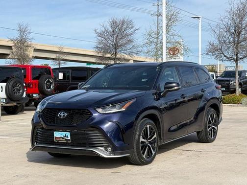 2022 Toyota Highlander XSE
