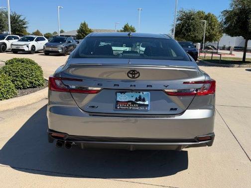 Metal 2026 Toyota Camry SE