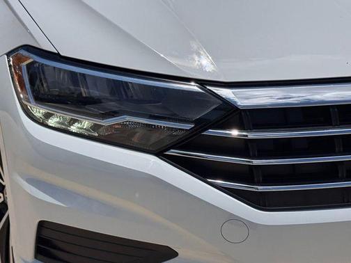 Pure White 2021 Volkswagen Jetta 1.4T S