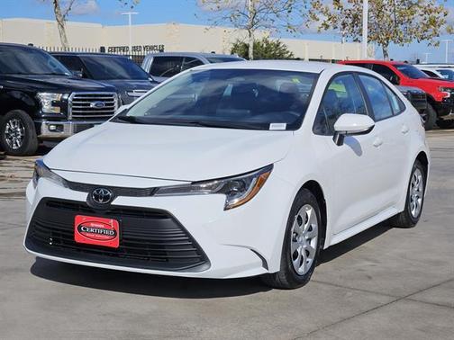 2025 Toyota Corolla LE