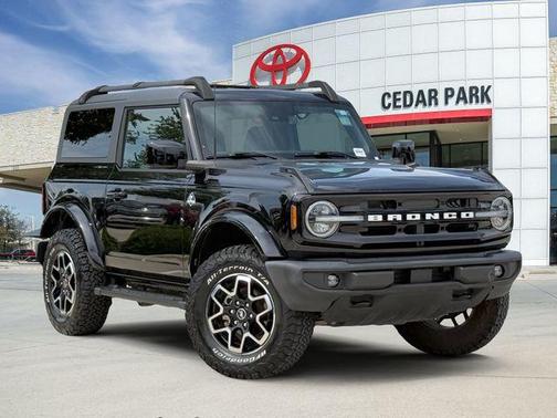 Shadow Black 2022 Ford Bronco Outer Banks