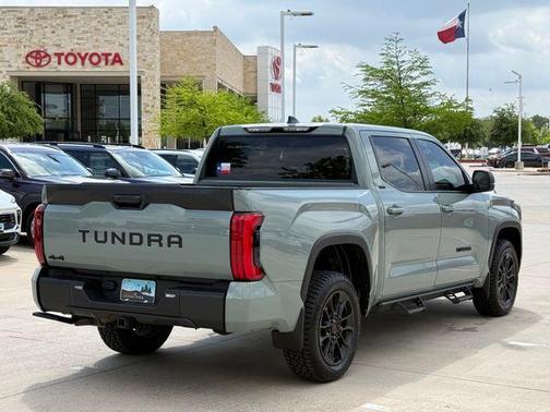 Lunar 2025 Toyota Tundra SR5