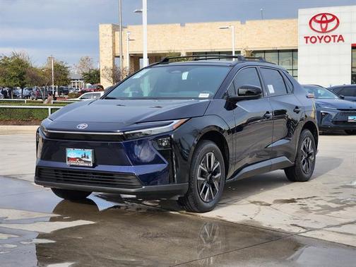 2026 Toyota bZ XLE PLUS