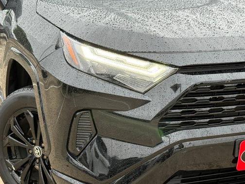 Midnight Black Metallic 2022 Toyota RAV4 Hybrid SE